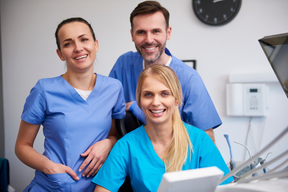 Why Dental Assisting Is In Demand | Green Country School of Dental ...